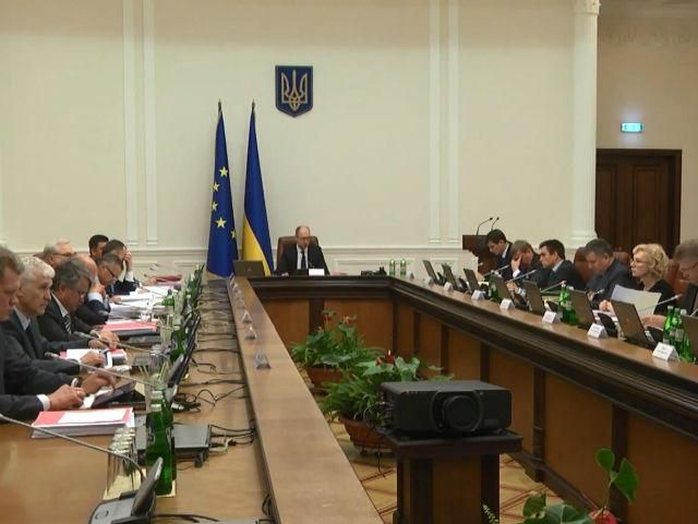 Угольный скандал в Украине: Кабмин выяснял, где брать топливо Угольный скандал в Украине: Кабмин выяснял, где брать топливо