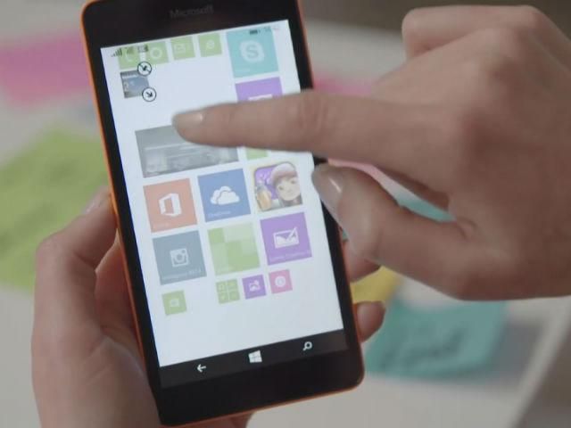 Microsoft представила перший власний смартфон, науковці розробили кібертарганів-рятувальників Microsoft представила перший власний смартфон, науковці розробили кібертарганів-рятувальників