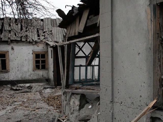 Донецк снова под  обстрелом (Видео)