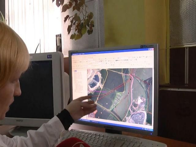 Карти Донбасу оновлюють у картографічному центрі Київщини