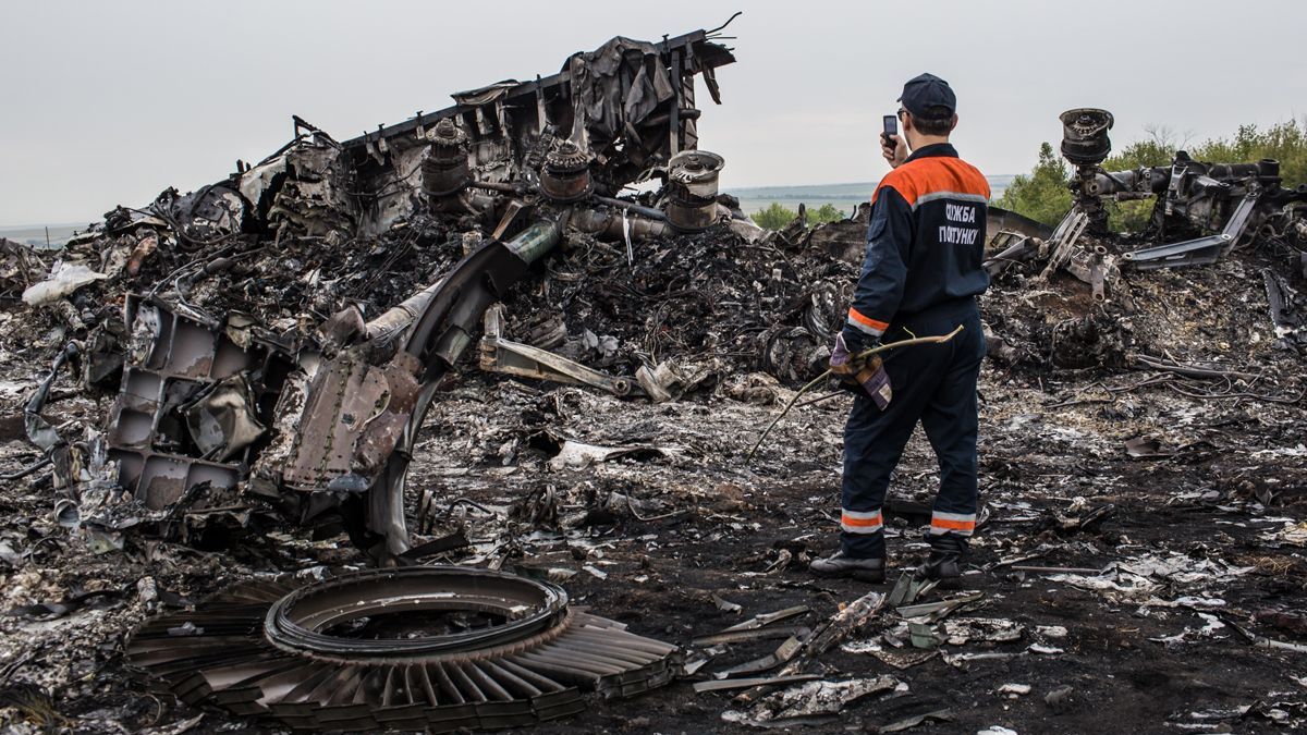Розслідування аварії MH17 продовжено на 9 місяців Розслідування аварії MH17 продовжено на 9 місяців