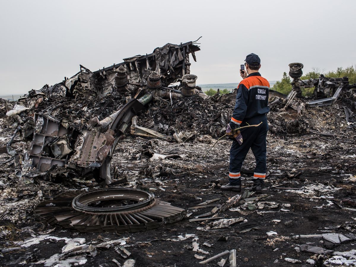 Расследование аварии MH17 продлили на 9 месяцев