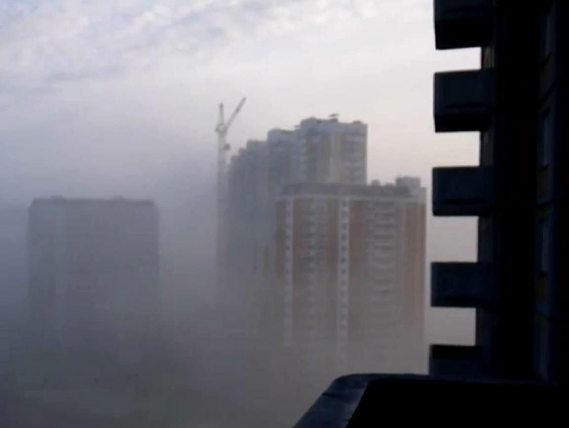 МЧС советует москвичам не выходить на улицу МЧС советует москвичам не выходить на улицу