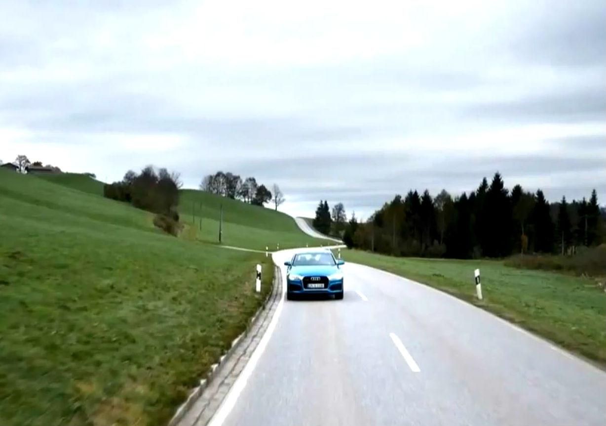 Audi освіжила кросовер Q3, Японія створила інноваційну технологію для авто Audi освіжила кросовер Q3, Японія створила інноваційну технологію для авто