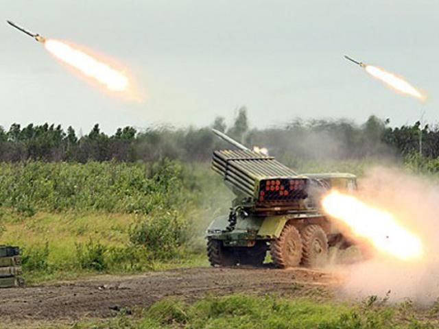 Боевики обстреливают Авдеевку, погибли 5 человек Боевики обстреливают Авдеевку, погибли 5 человек