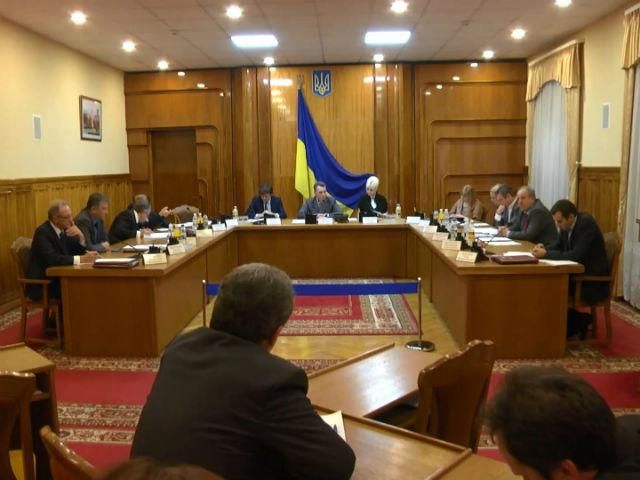 Результати виборів "псують" два округи Результати виборів "псують" два округи