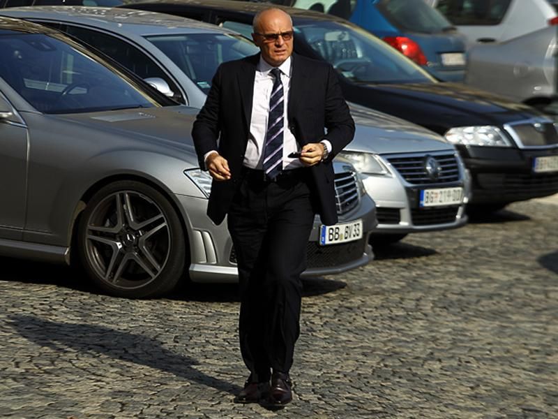 У Белграді скоєно замах на сербського екс-міністра У Белграді скоєно замах на сербського екс-міністра