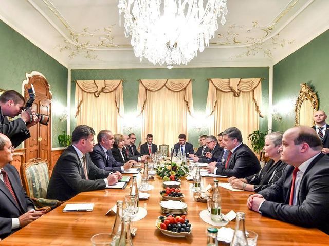 Словакия гарантирует соблюдение реверса газа в Украину Словакия гарантирует соблюдение реверса газа в Украину