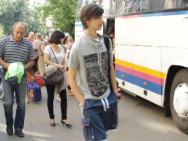 Количество переселенцев из зоны АТО достигло почти полмиллиона Количество переселенцев из зоны АТО достигло почти полмиллиона