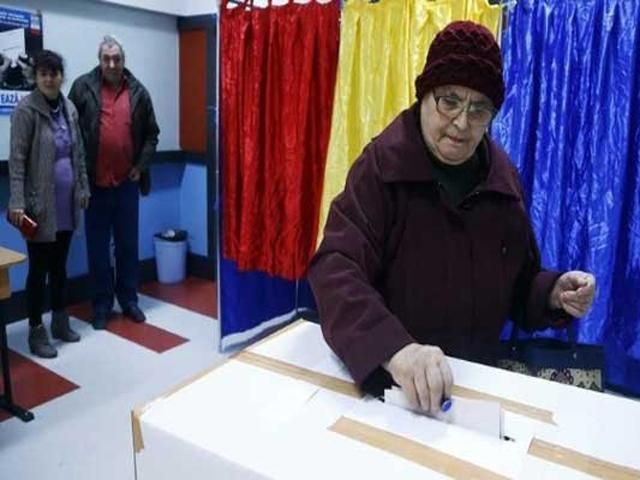 Екзит-поли не можуть визначити, хто переміг на виборах президента Румунії Екзит-поли не можуть визначити, хто переміг на виборах президента Румунії