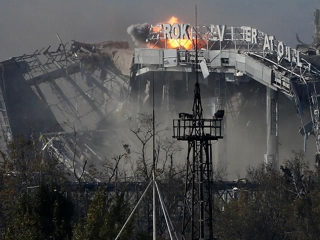 Экс-сотрудник СБУ, способствовавший захвату донецкого аэропорта, оказался на скамье подсудимых Экс-сотрудник СБУ, способствовавший захвату донецкого аэропорта, оказался на скамье подсудимых