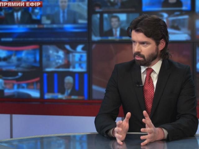 До кінця тижня долар має коштувати 13 гривень, — економіст До кінця тижня долар має коштувати 13 гривень, — економіст