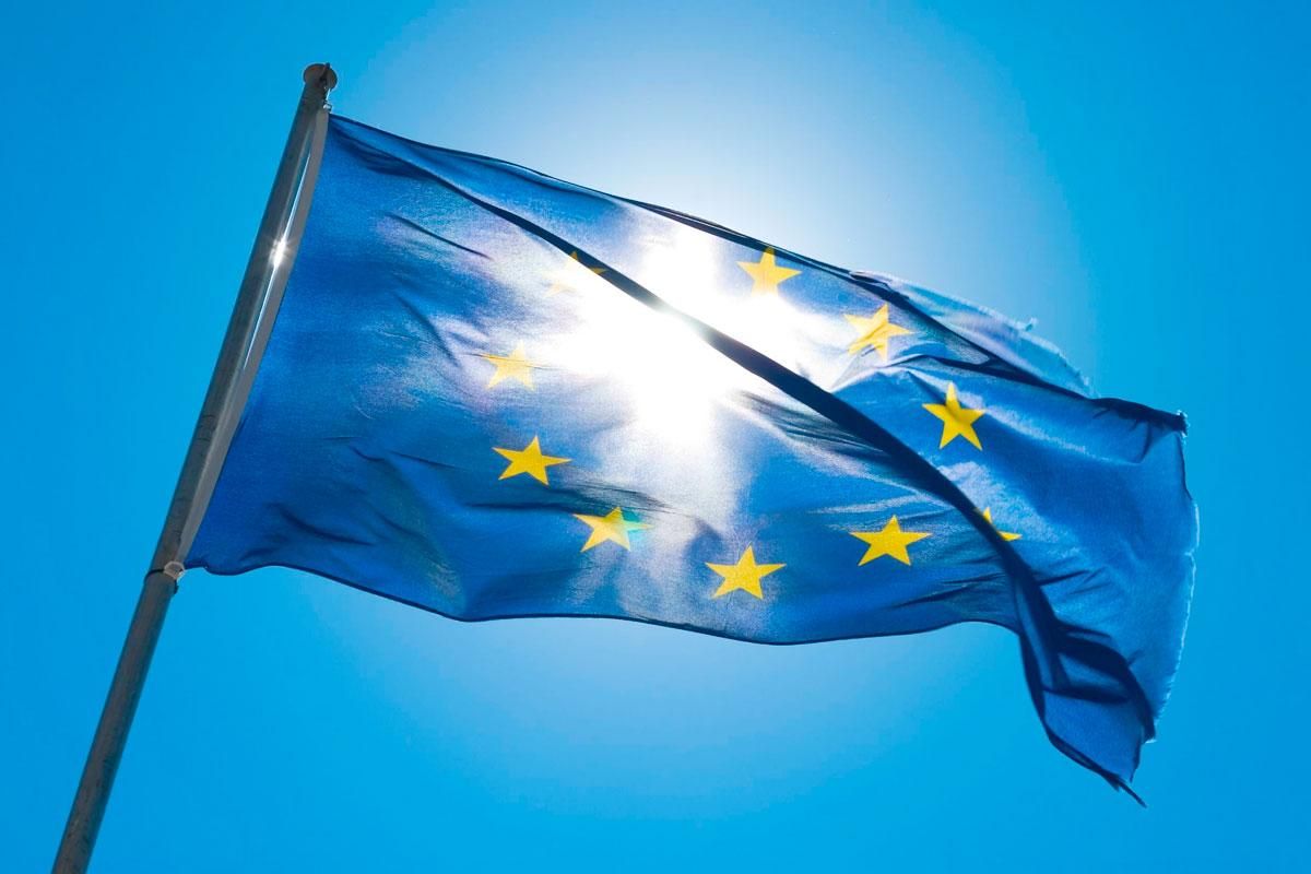 ЄС закликає відновити роботу Мінської групи