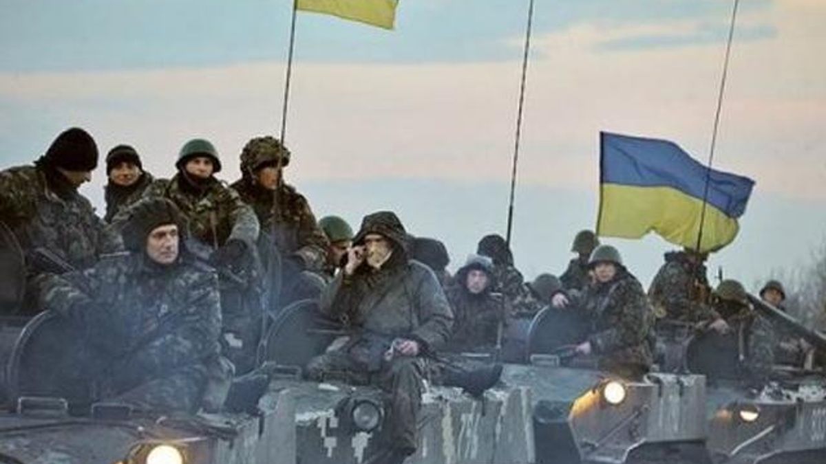 Бойовики обстрілюють донецький аеропорт, найгарячіше — в районі Авдіївки Бойовики обстрілюють донецький аеропорт, найгарячіше — в районі Авдіївки