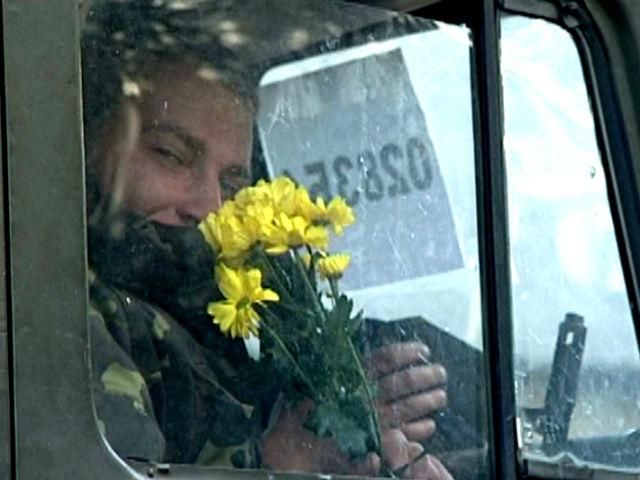 Після 7 місяців військового пекла харківські герої нарешті повернулись додому Після 7 місяців військового пекла харківські герої нарешті повернулись додому