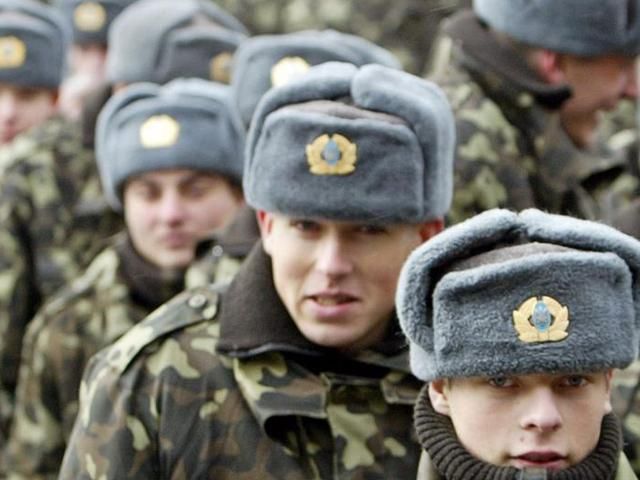 В Харьковской области офицер и двое срочников спьяну застрелили военнослужащего В Харьковской области офицер и двое срочников спьяну застрелили военнослужащего