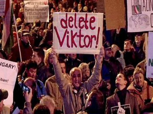 В Венгрии продолжаются массовые протесты против политики премьера Орбана В Венгрии продолжаются массовые протесты против политики премьера Орбана