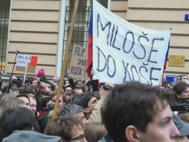 Східну Європу охопили протести