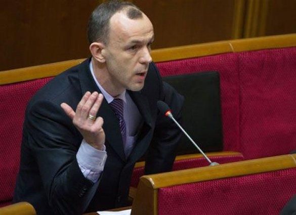 Батькивщина настаивает на снятии депутатской неприкосновенности Батькивщина настаивает на снятии депутатской неприкосновенности