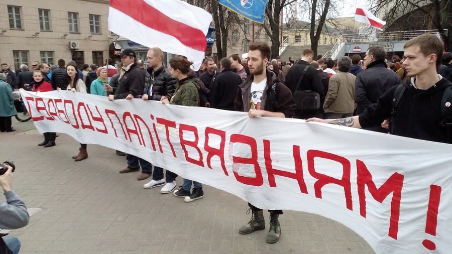 МЗС України точно відомо лише про 9 наших політв'язнів у Росії МЗС України точно відомо лише про 9 наших політв'язнів у Росії