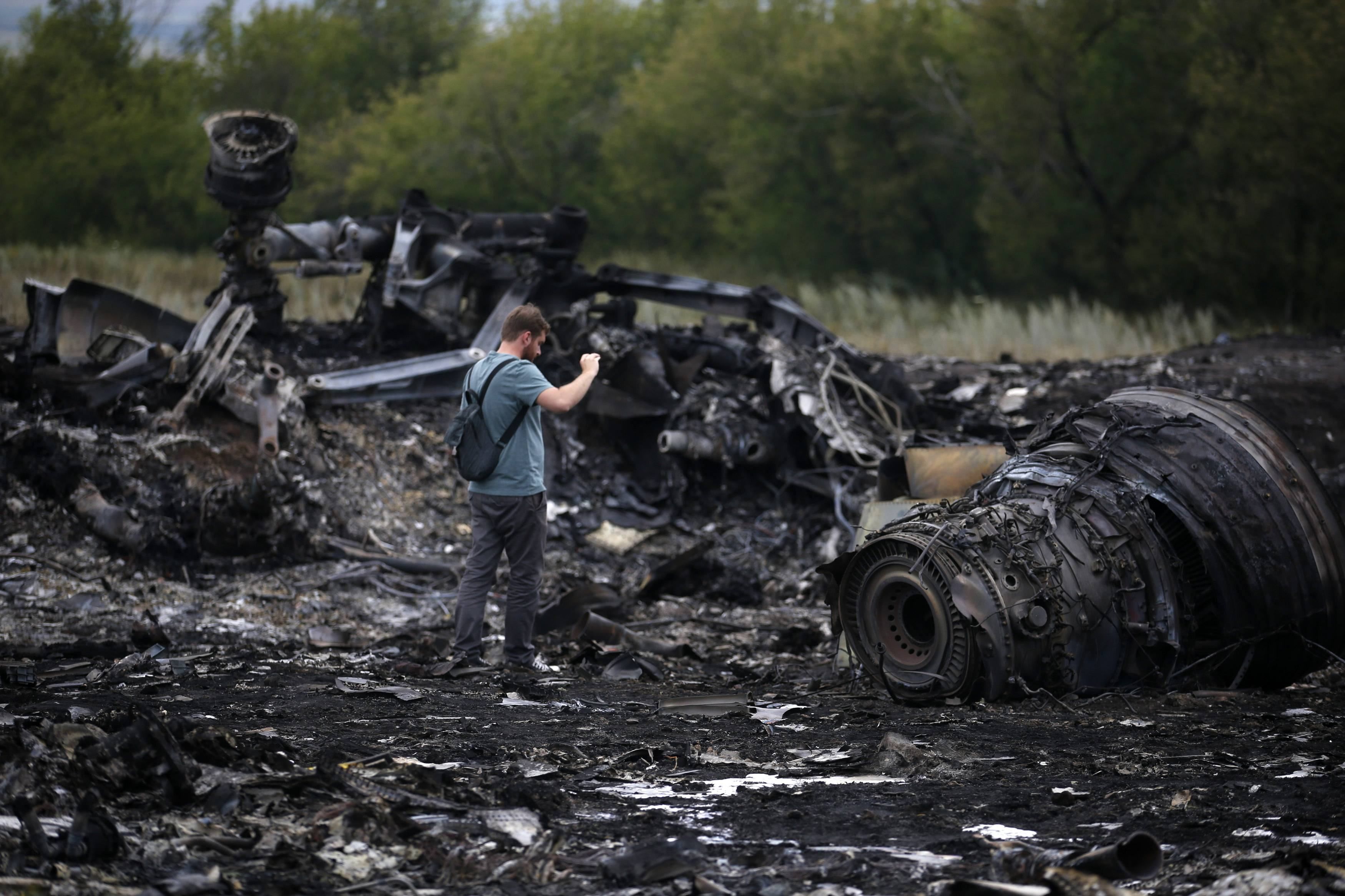 Обломки малайзийского Boeing доставили в Торез