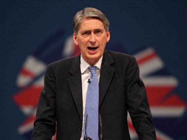 Запад продолжит давление на Россию, — МИД Великобритании Запад продолжит давление на Россию, — МИД Великобритании