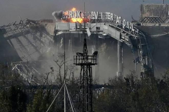 У мережі з'явилося нове відео з донецького аеропорту (Відео)