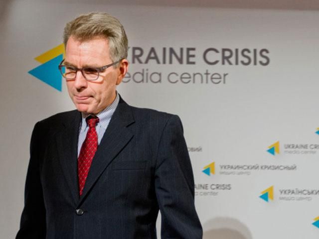 Посол США рассказал, какие пункты минских договоренностей не выполняет Россия Посол США рассказал, какие пункты минских договоренностей не выполняет Россия