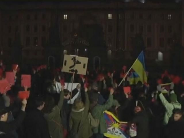 В Праге продолжились протесты против пророссийского президента