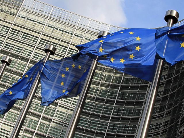 Условием вступления Сербии в ЕС санкции против России Условием вступления Сербии в ЕС санкции против России