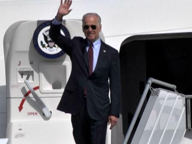 Сегодня Украину посетит вице-президент США Байден Сегодня Украину посетит вице-президент США Байден