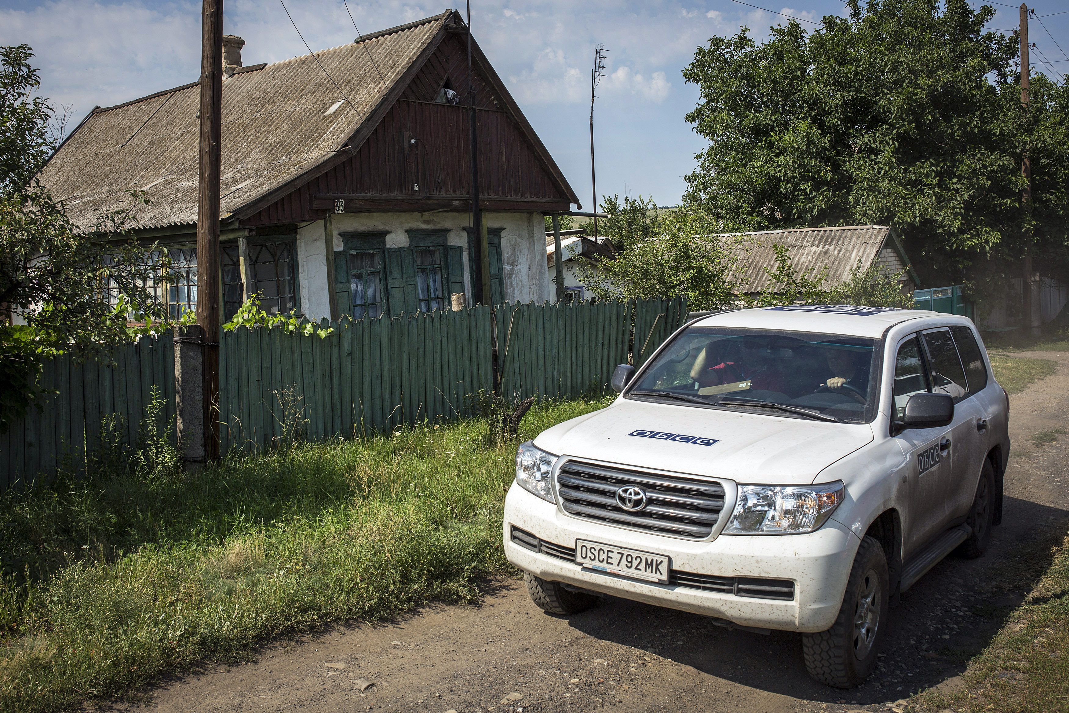 В ОБСЄ не звинувачують українських військових в обстрілі конвою місії в Донецькій області 