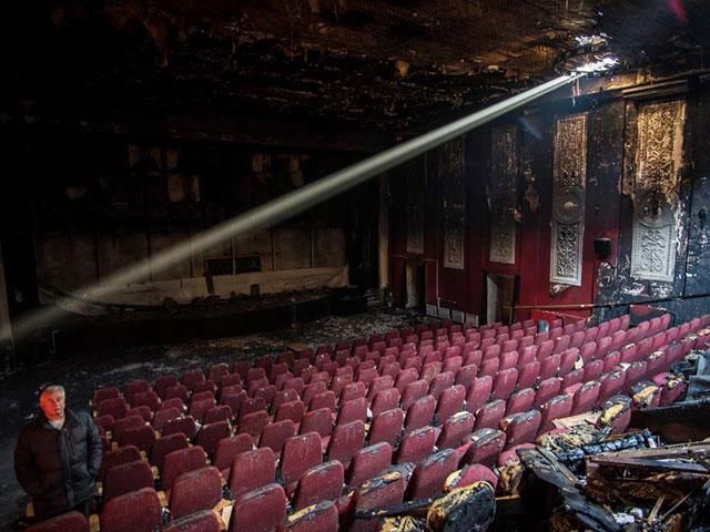 Прокуратура вважає підпал “Жовтня” хуліганством Прокуратура вважає підпал “Жовтня” хуліганством