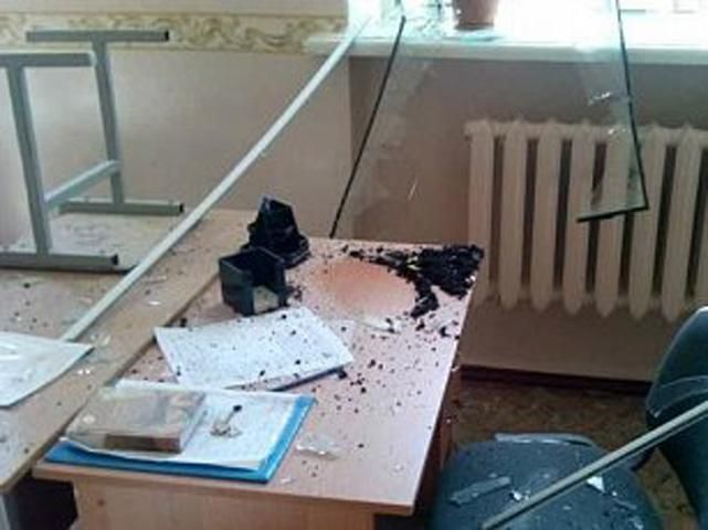 Школьники на оккупированных террористами территориях не получат аттестаты Школьники на оккупированных террористами территориях не получат аттестаты