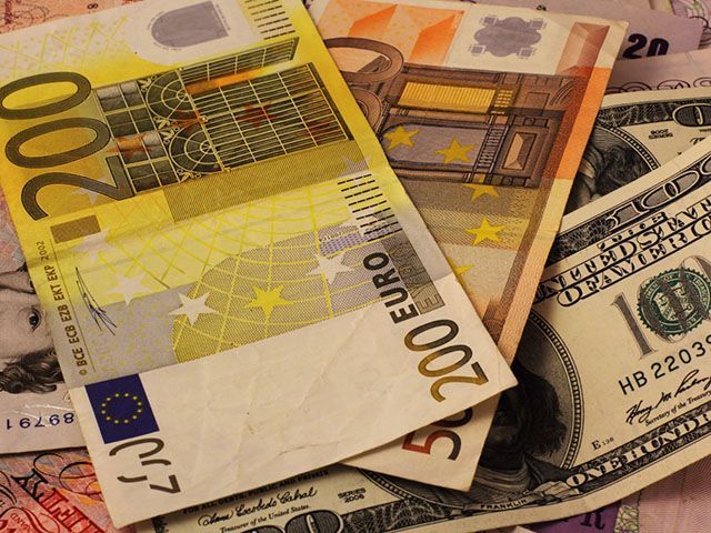 Доллар и евро обесценились — официальные курсы валют на 24 ноября Доллар и евро обесценились — официальные курсы валют на 24 ноября