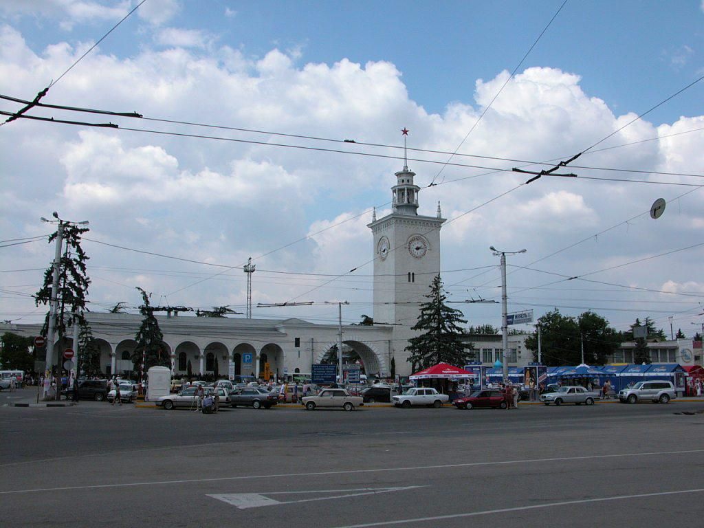 У Сімферополі затримали більше 100 осіб через "неслов'янську" зовнішність