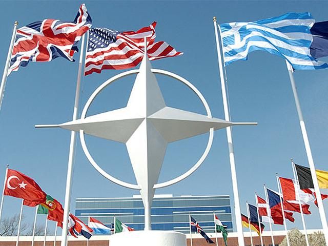 США держат открытыми двери для вступления Украины в НАТО США держат открытыми двери для вступления Украины в НАТО