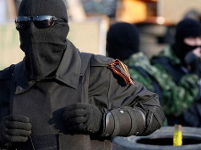 Терористи цілий день невдало атакують наші позиції, — штаб АТО Терористи цілий день невдало атакують наші позиції, — штаб АТО