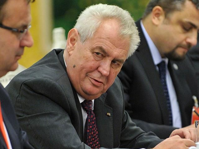 Рейтинг президента Чехії упав на 21% через його проросійську позицію Рейтинг президента Чехії упав на 21% через його проросійську позицію