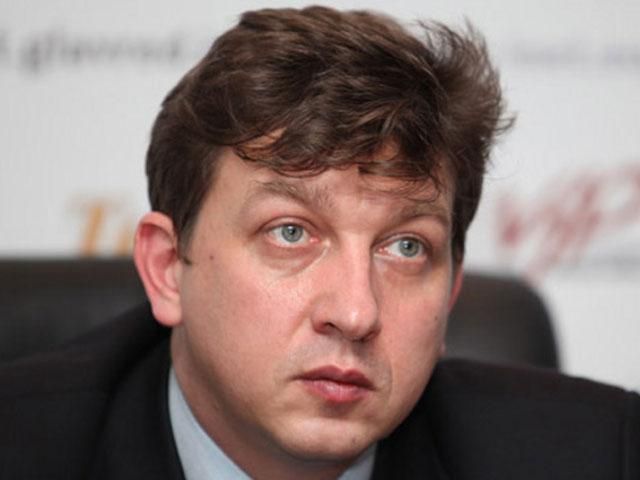 Доний говорит, что его помощника едва не сожгли заживо Доний говорит, что его помощника едва не сожгли заживо