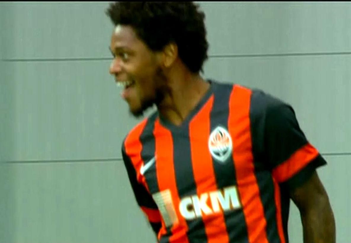 Спортивный обзор. "Шахтер" ищет замену Адриану, Пике может покинуть "Барселону" Спортивный обзор. "Шахтер" ищет замену Адриану, Пике может покинуть "Барселону"