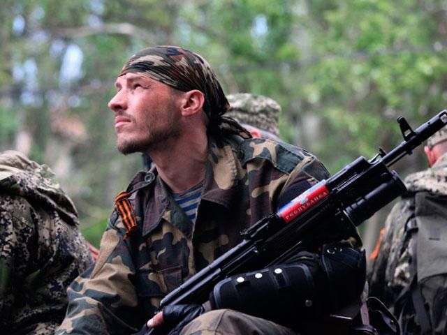 Терористи під час обстрілів ховаються за “живим щитом” Терористи під час обстрілів ховаються за “живим щитом”