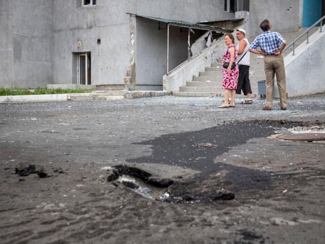 За выходные 12 жителей Донецка получили осколочные ранения, — горсовет