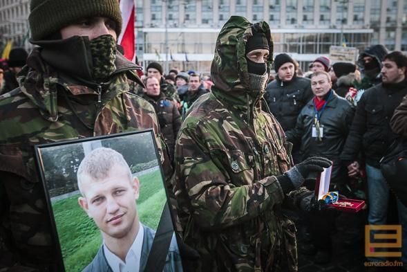 Мать Жизневского будет требовать для него звания героя Мать Жизневского будет требовать для него звания героя