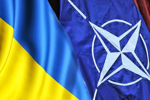 Україна відновлює євроатлантичний курс