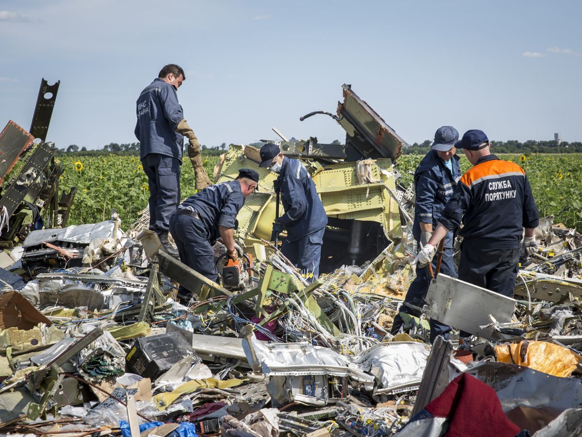 Труни з рештками тіл пасажирів MH17 відправлять у Нідерланди в кінці тижня