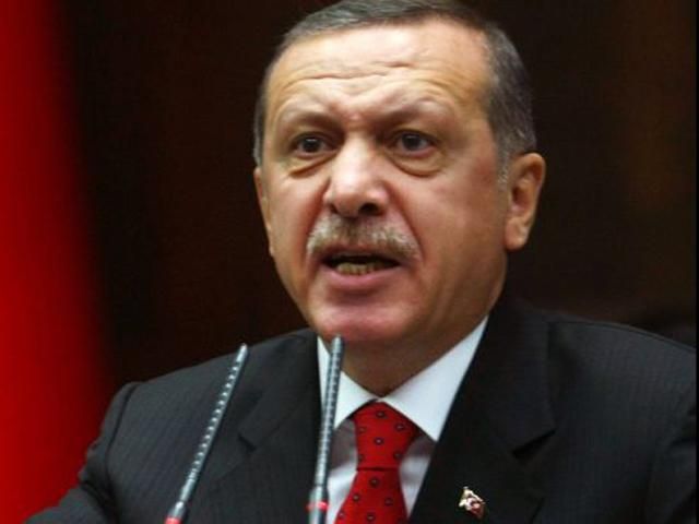 Президент Туреччини  вважає, що жінка не може бути рівною чоловікові