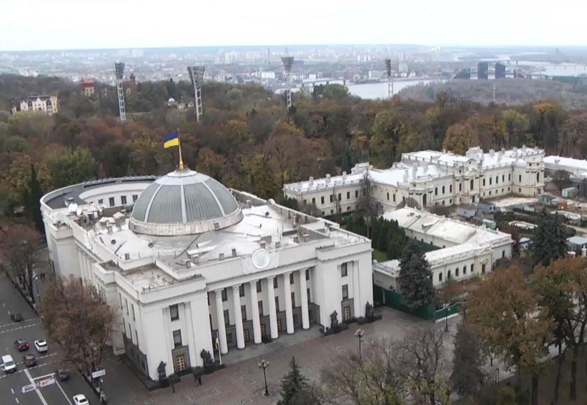 Подготовительная группа в ВР будет делить комитеты и рассаживать депутатов Подготовительная группа в ВР будет делить комитеты и рассаживать депутатов