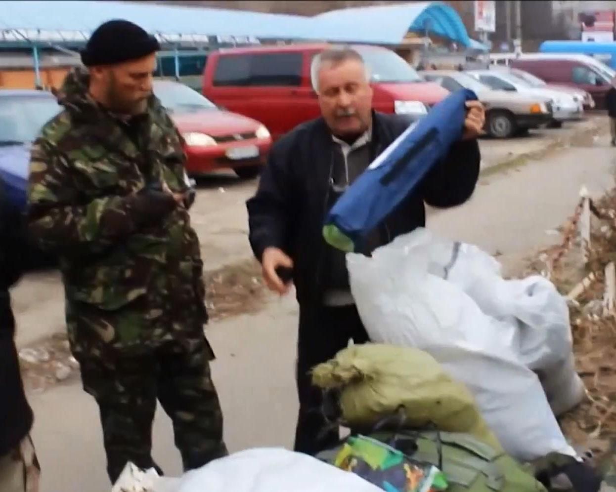 Военные привезли "трофеи" из зоны АТО Военные привезли "трофеи" из зоны АТО