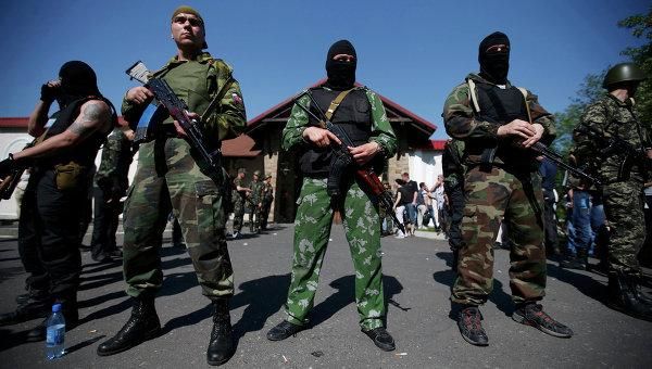 Террористы готовятся окружить украинских бойцов под Дебальцево